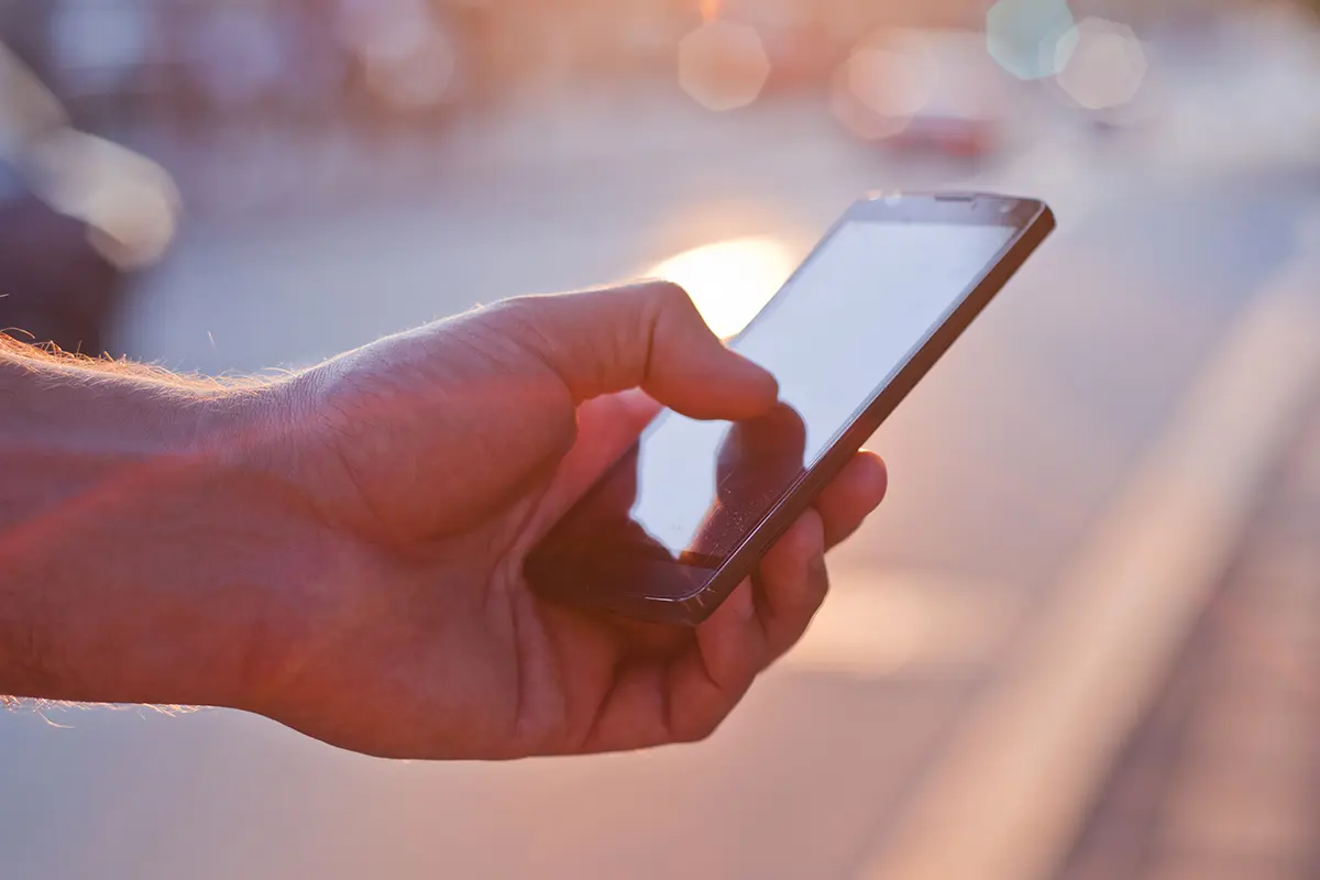 Quelle est la différence entre les applications Gemini et Gemini Live de Google ?