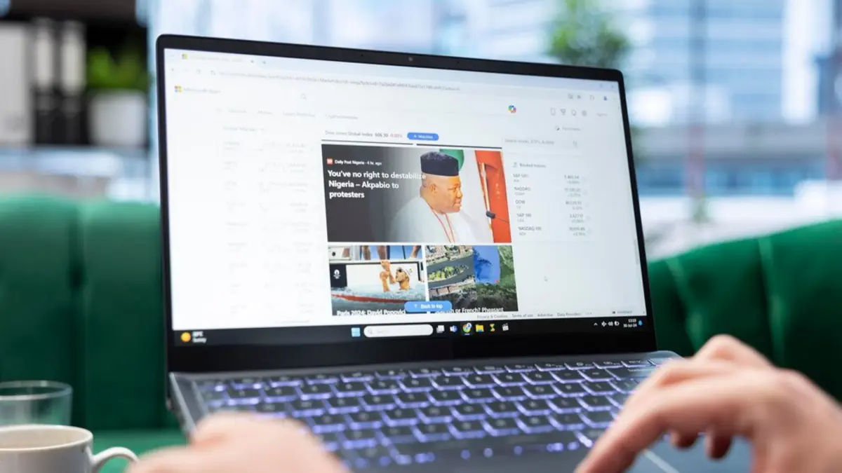 Comment ajouter et utiliser des widgets de bureau avec macOS Sonoma ?